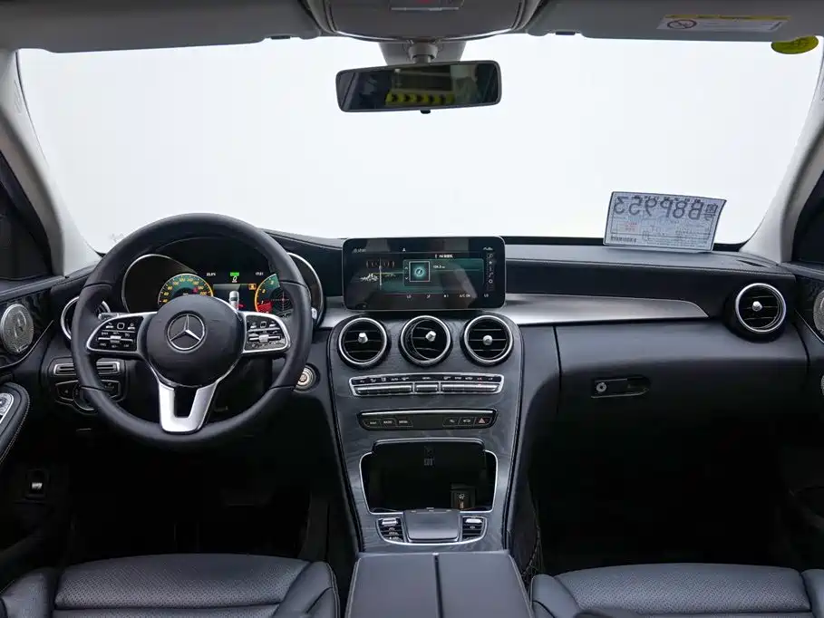 Mercedes-Benz C-Class 2019 — фото 10