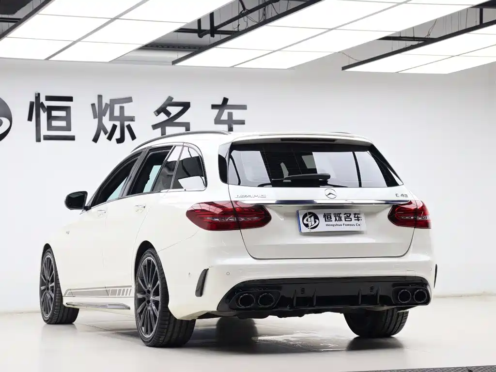 Mercedes-Benz C-Class AMG 2021 — фото 27