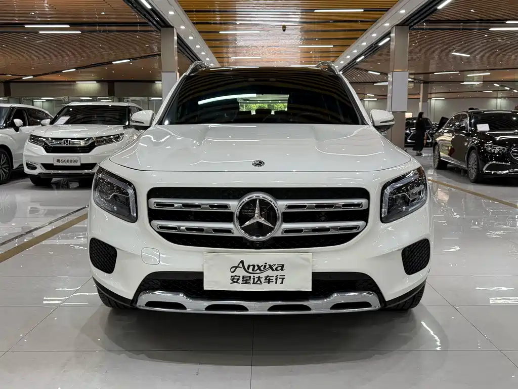 Mercedes-Benz GLB 2020 — фото 2