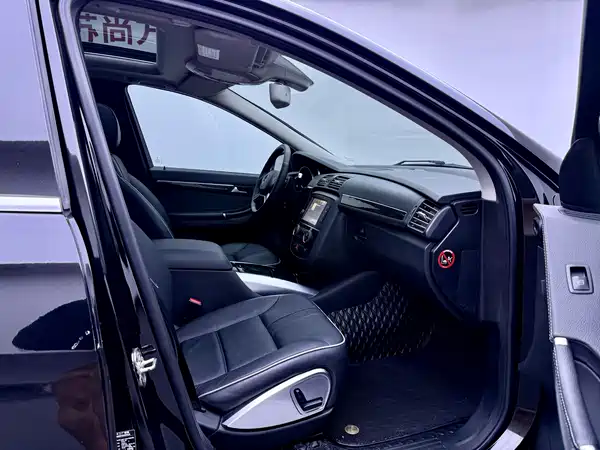 Mercedes-Benz R-Class 2017