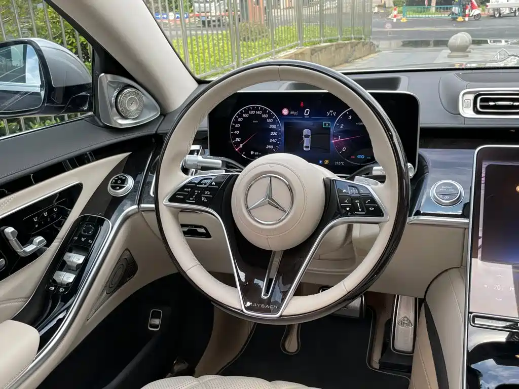 Mercedes-Benz Maybach S-Class 2022 — фото 20