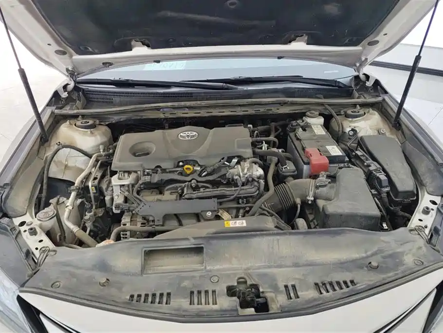 Toyota Camry 2021 — фото 10