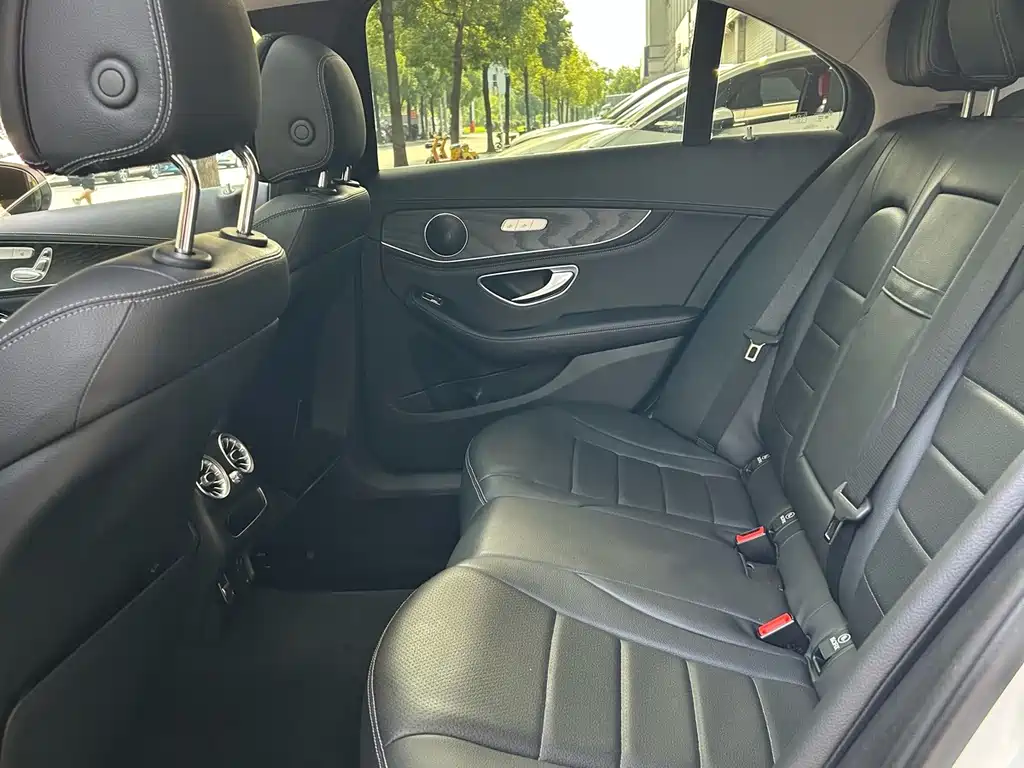 Mercedes-Benz C-Class 2020 — фото 6