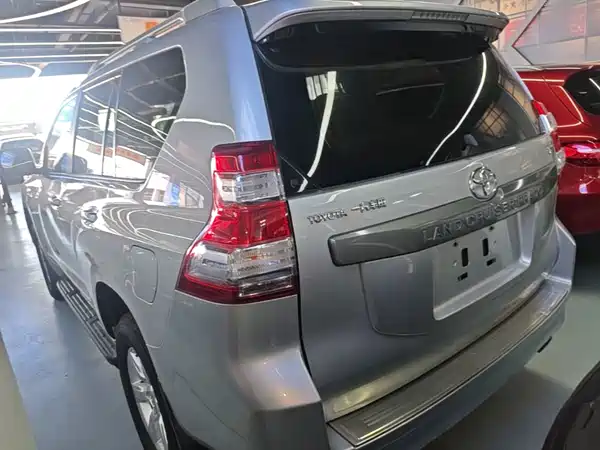 Toyota Prado 2016