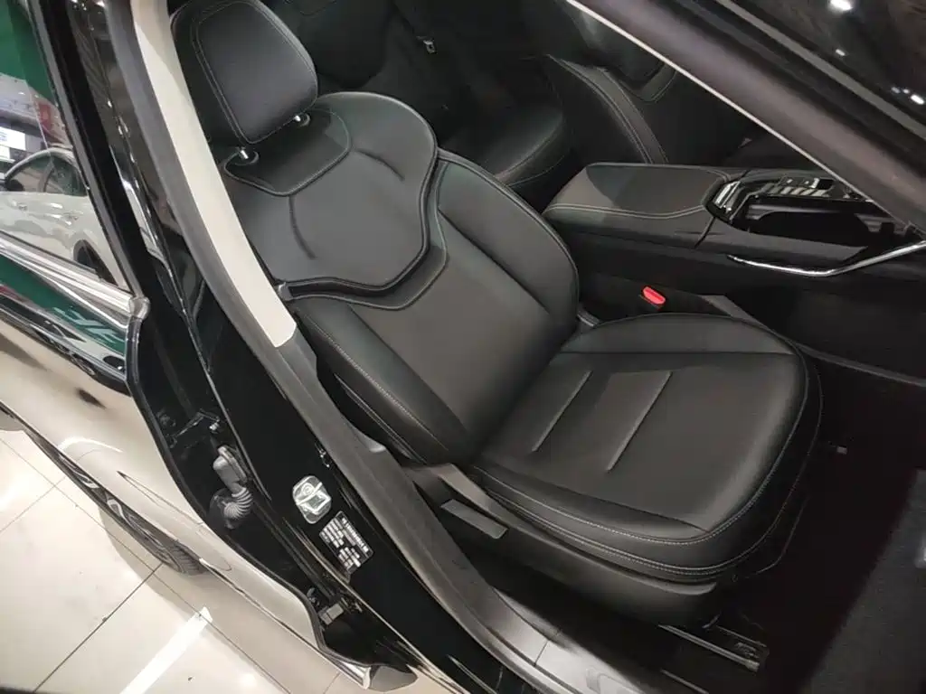 Haval H6 2025 — фото 25