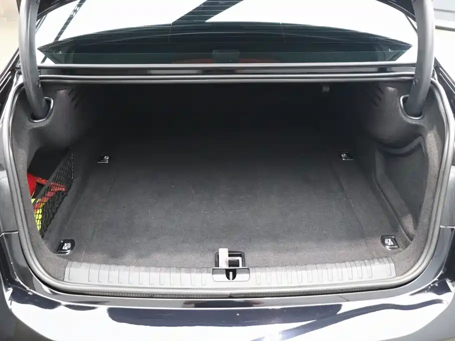 Audi A7L 2024 — фото 28