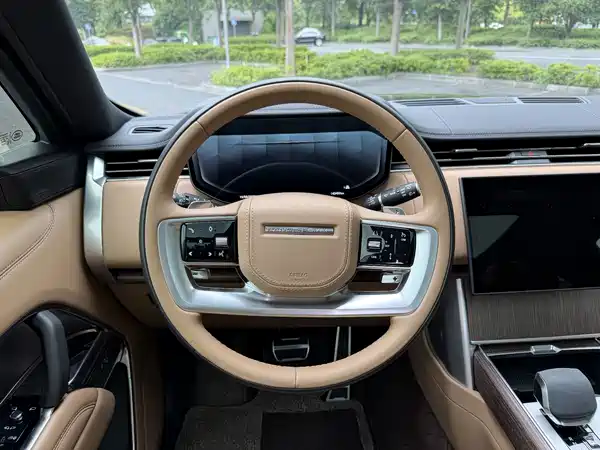 Land Rover Range Rover 2024