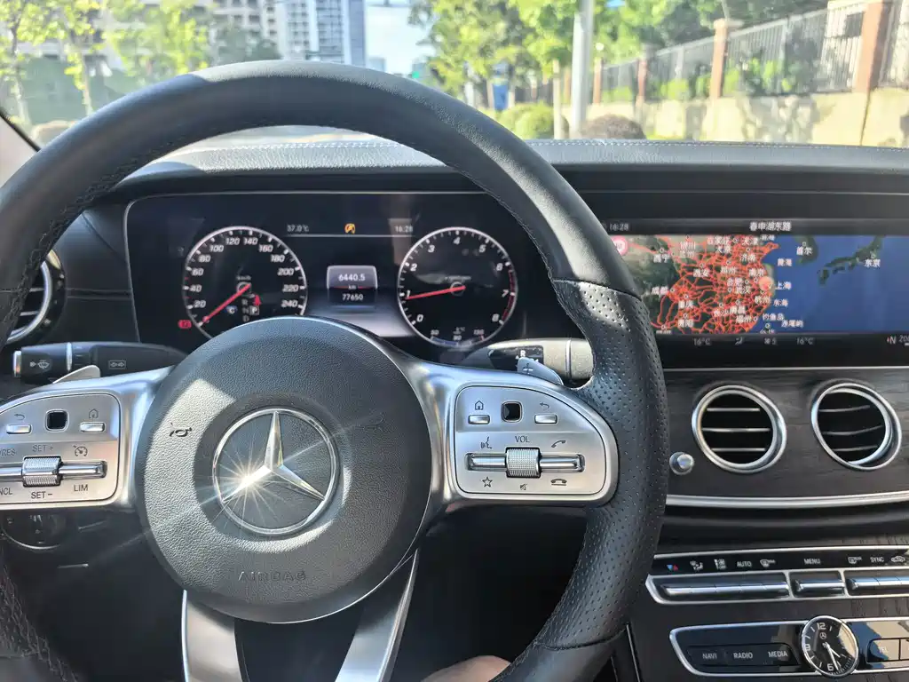 Mercedes-Benz E-Class 2020 — фото 10