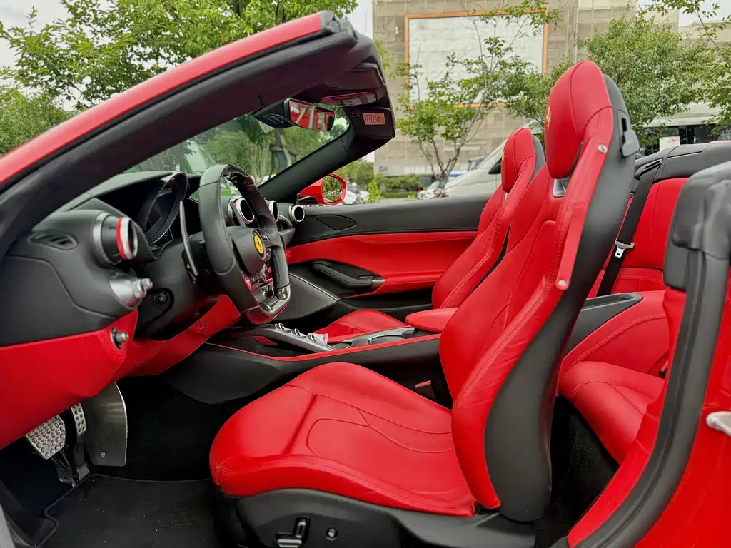 Ferrari Portofino 2019 — фото 10