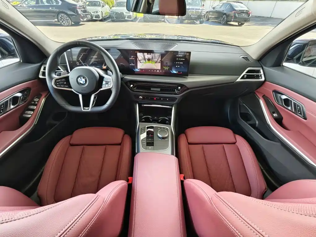 BMW 3 Series 2025 — фото 15