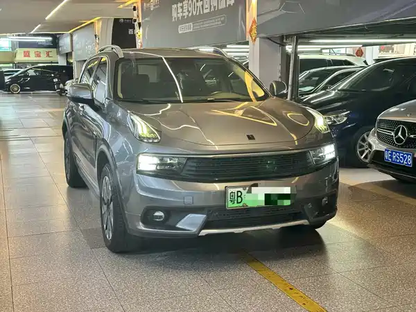 Lynk & Co 01 EM-P 2019