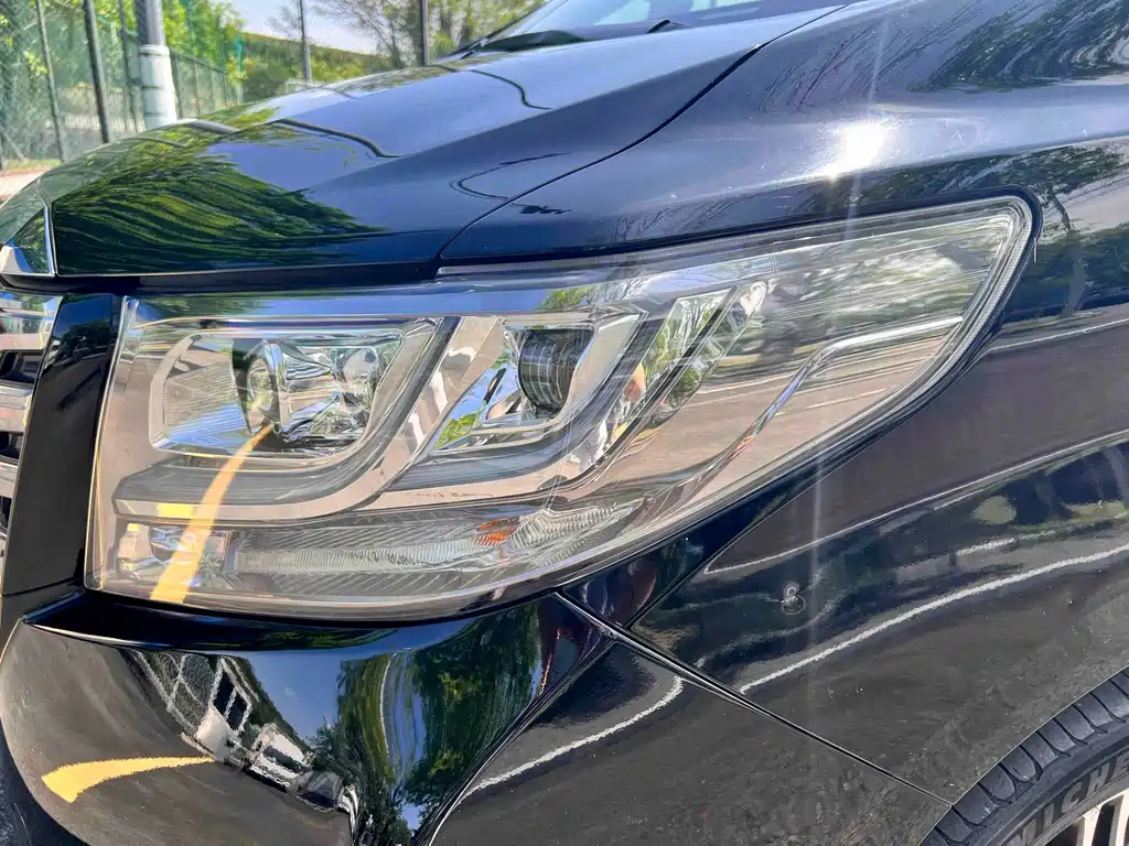 Toyota Alphard 2017 — фото 7