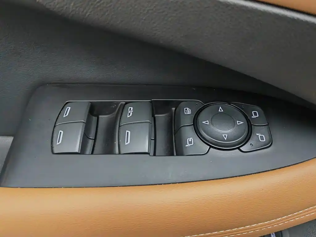 Buick LaCrosse 2017 — фото 9