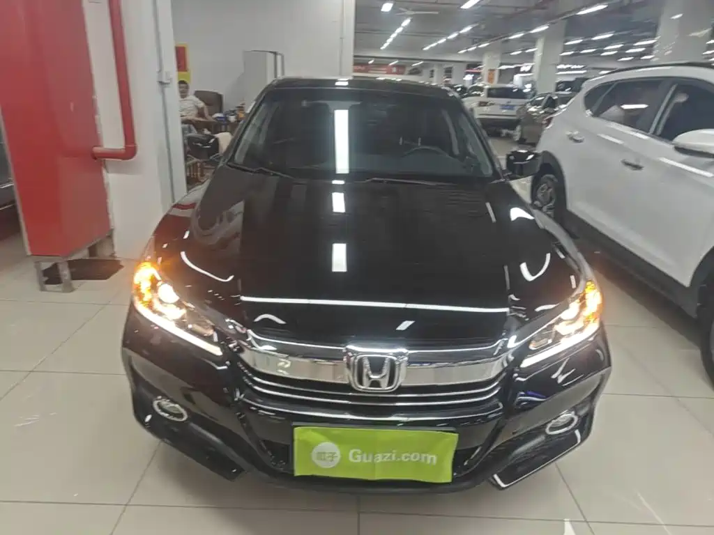 Honda Accord 2018 — фото 3