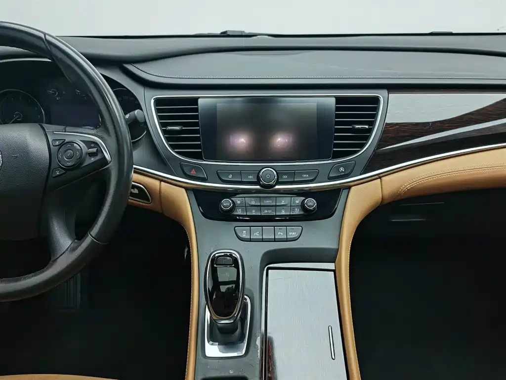 Buick LaCrosse 2017 — фото 12