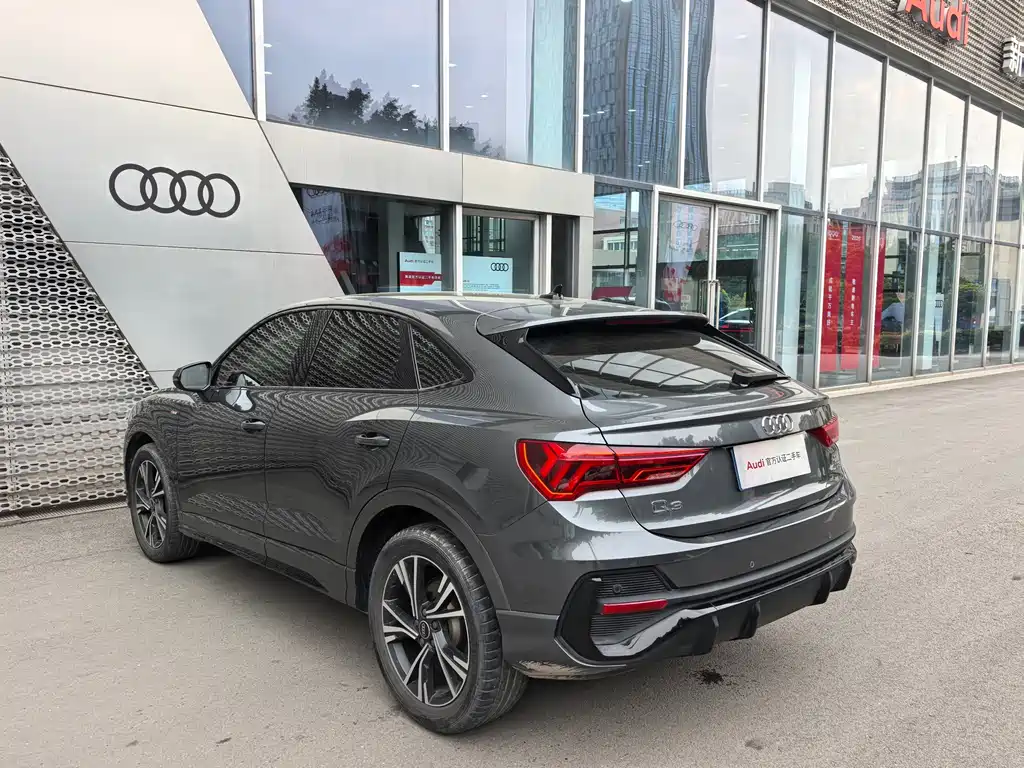 Audi Q3 Sportback 2023 — фото 6