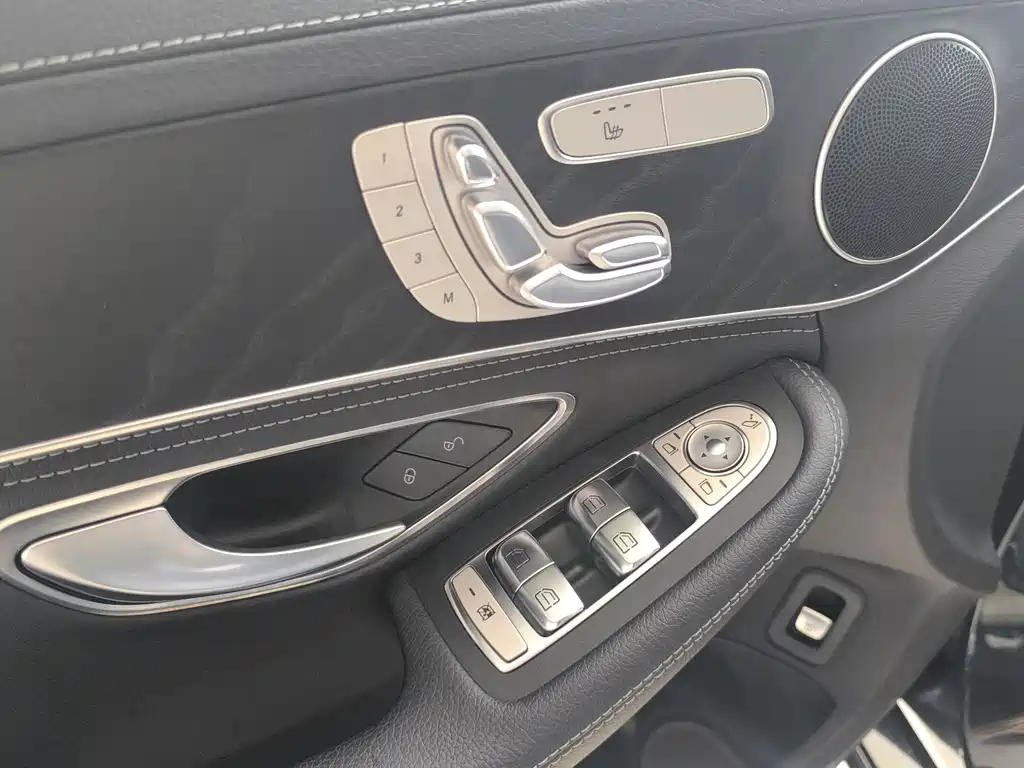 Mercedes-Benz C-Class 2020 — фото 16
