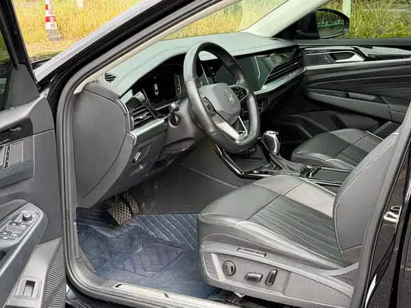 Volkswagen Passat 2022