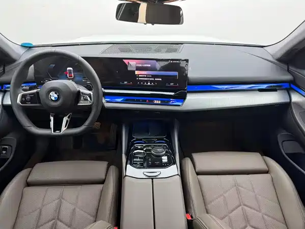 BMW 5 Series 2025