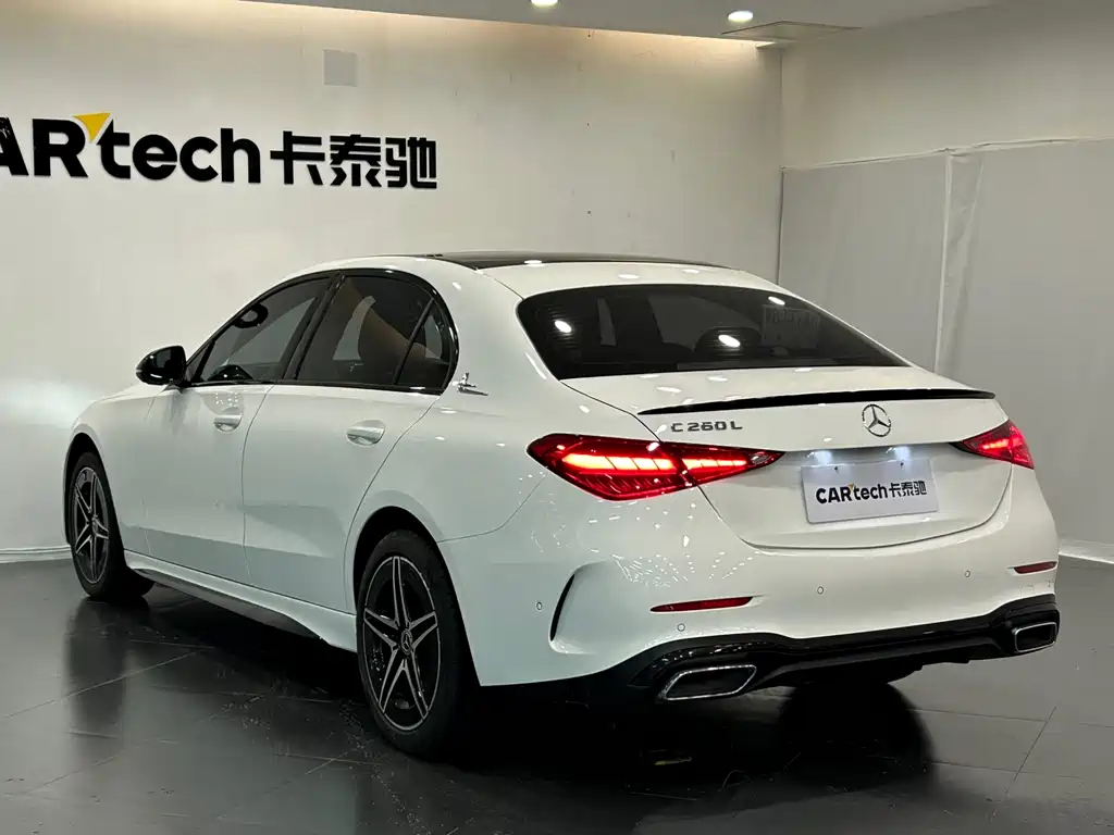 Mercedes-Benz C-Class 2024