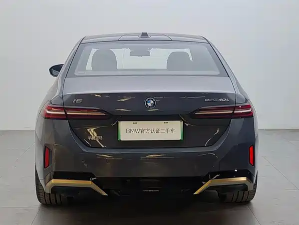 BMW i5 2025