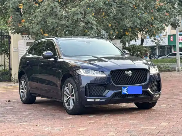 Jaguar F-PACE 2017