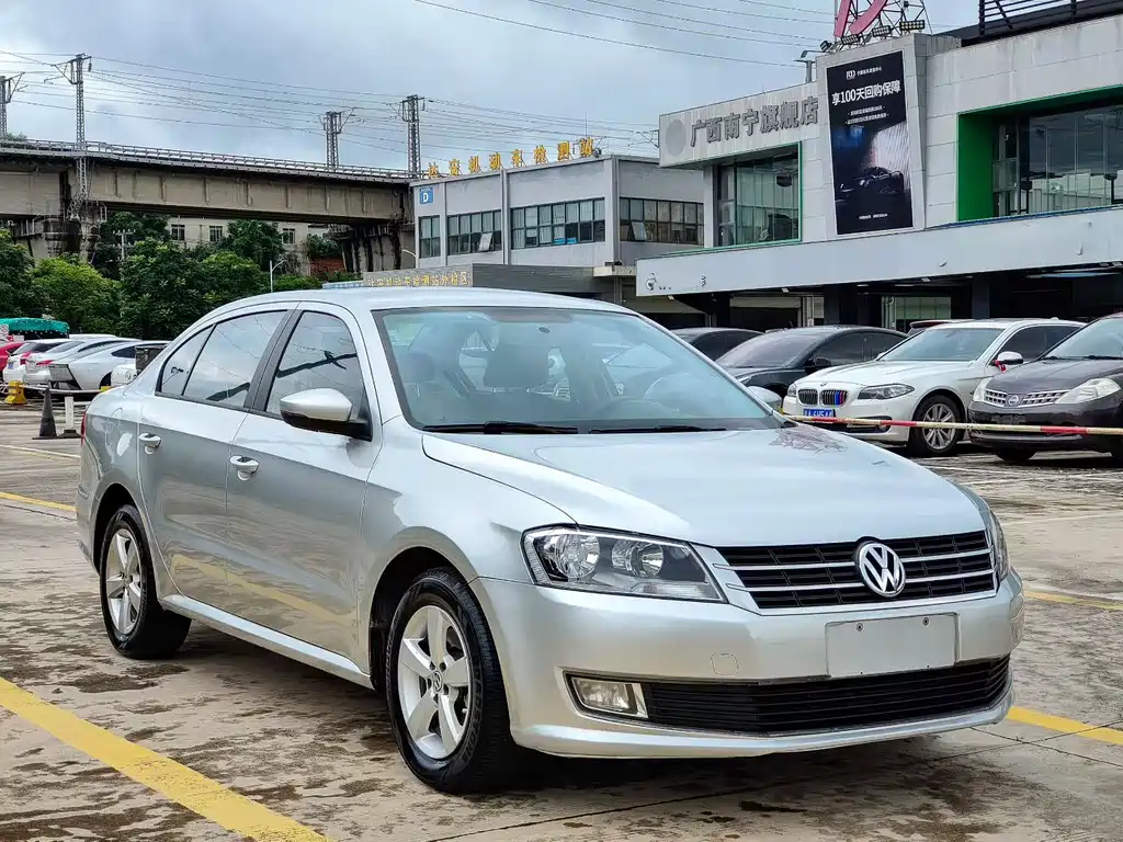 Volkswagen Lavida 2015