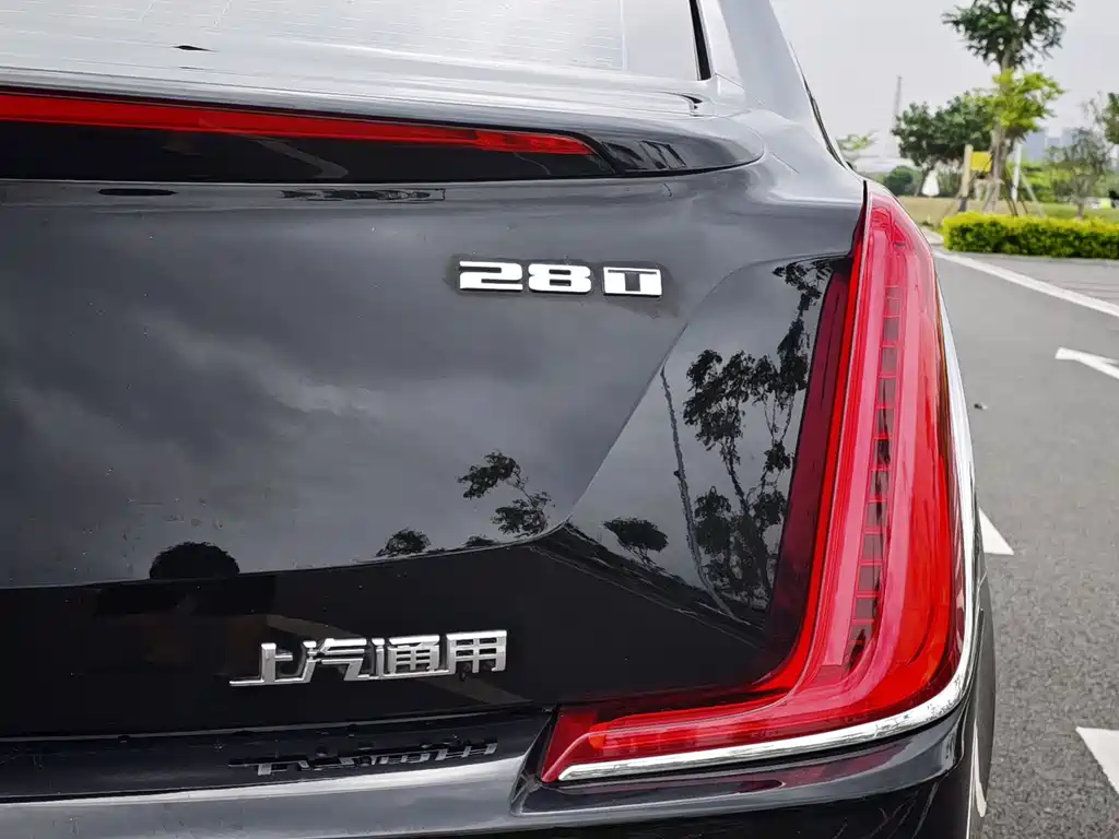 Cadillac XTS 2018 — фото 40