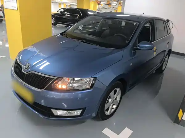 Skoda Rapid Spaceback 2016