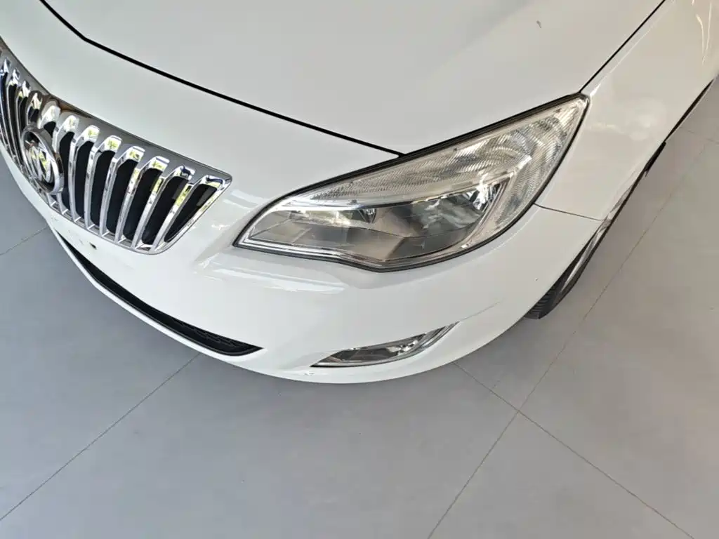 Buick Excelle 2016 — фото 24