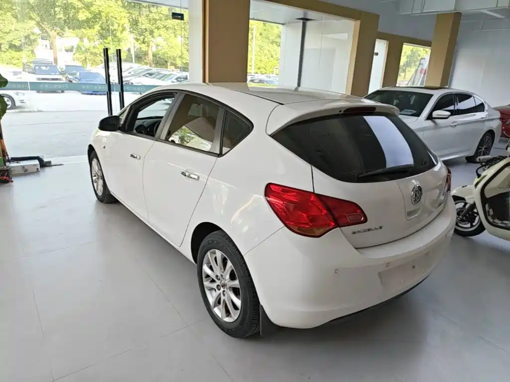 Buick Excelle 2016
