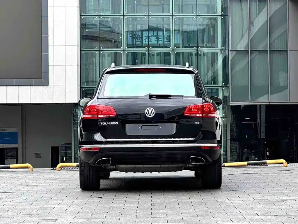 Volkswagen Touareg 2017 — фото 9