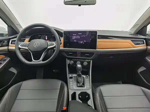Volkswagen Bora 2024