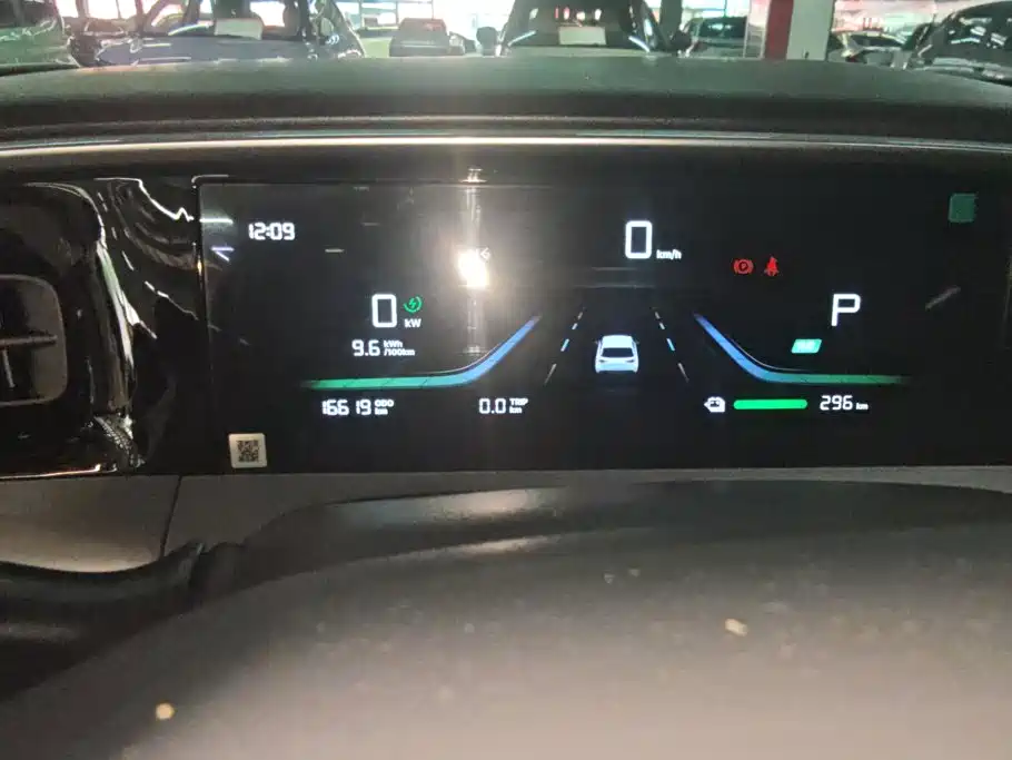 Geely Galaxy Starwish 2025 — фото 14