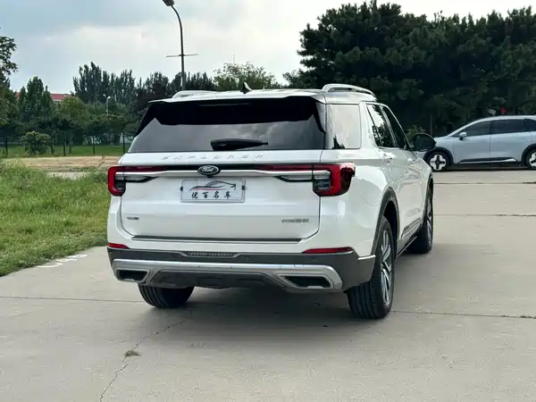 Ford Explorer 2022