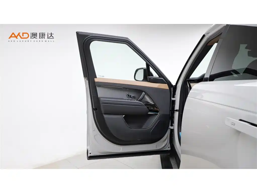 Land Rover Sport 2025 — фото 10