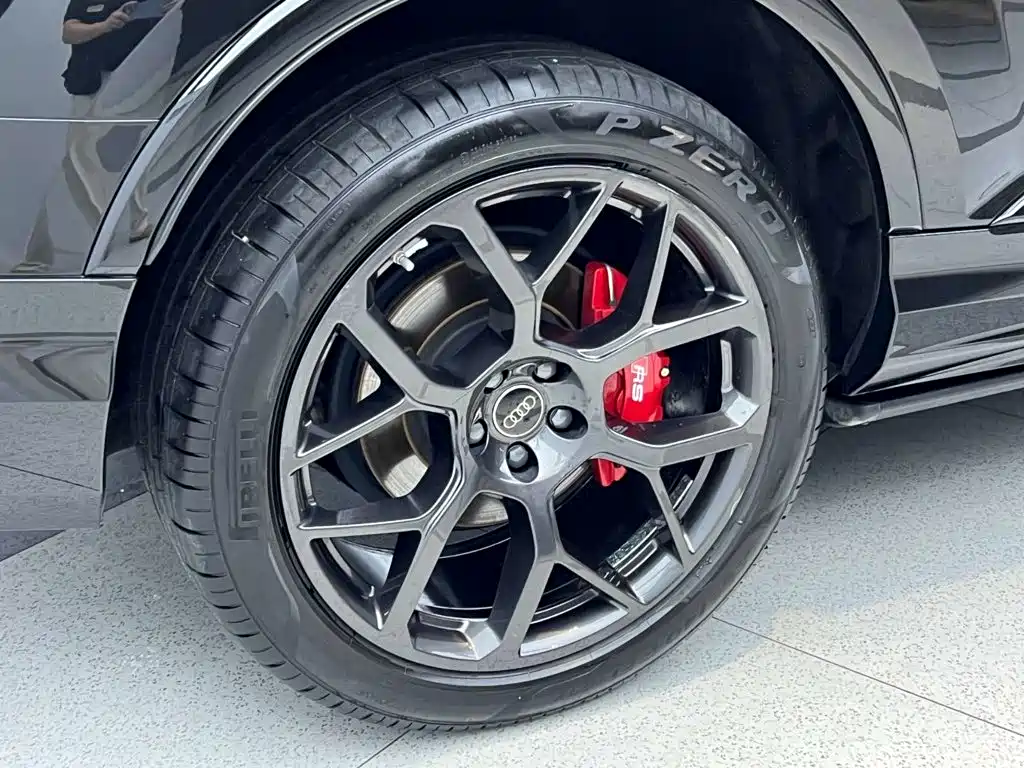 Audi Q7 2024 — фото 20