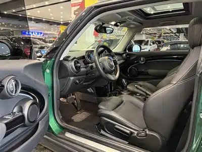 MINI MINI 2022
