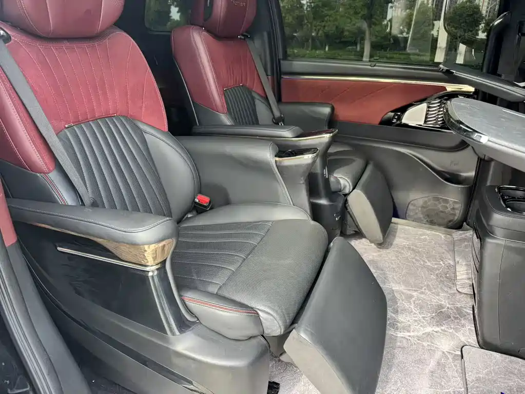 GAC Motor Trumpchi M8 2023 — фото 10