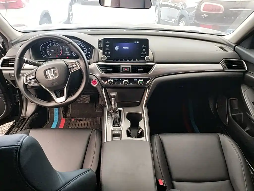 Honda Accord 2021 — фото 10