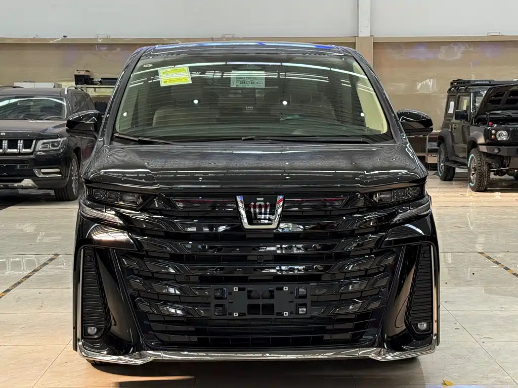 Toyota Vellfire — фото 2