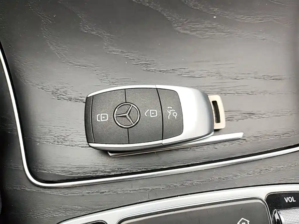 Mercedes-Benz C-Class 2019 — фото 9
