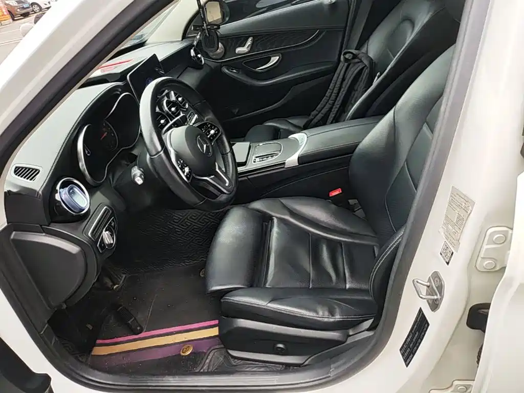 Mercedes-Benz C-Class 2019 — фото 15