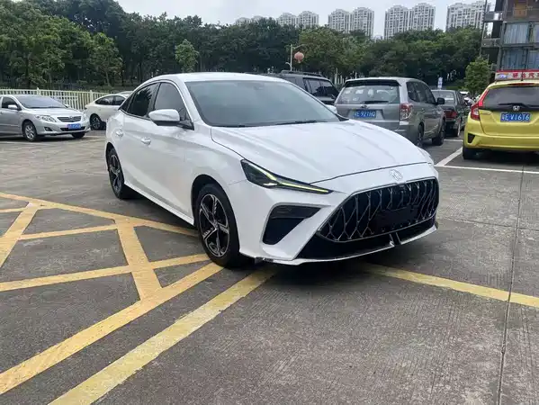 MG MG5 2023