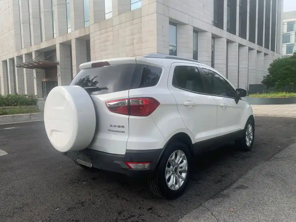 Ford EcoSport 2017 — фото 6