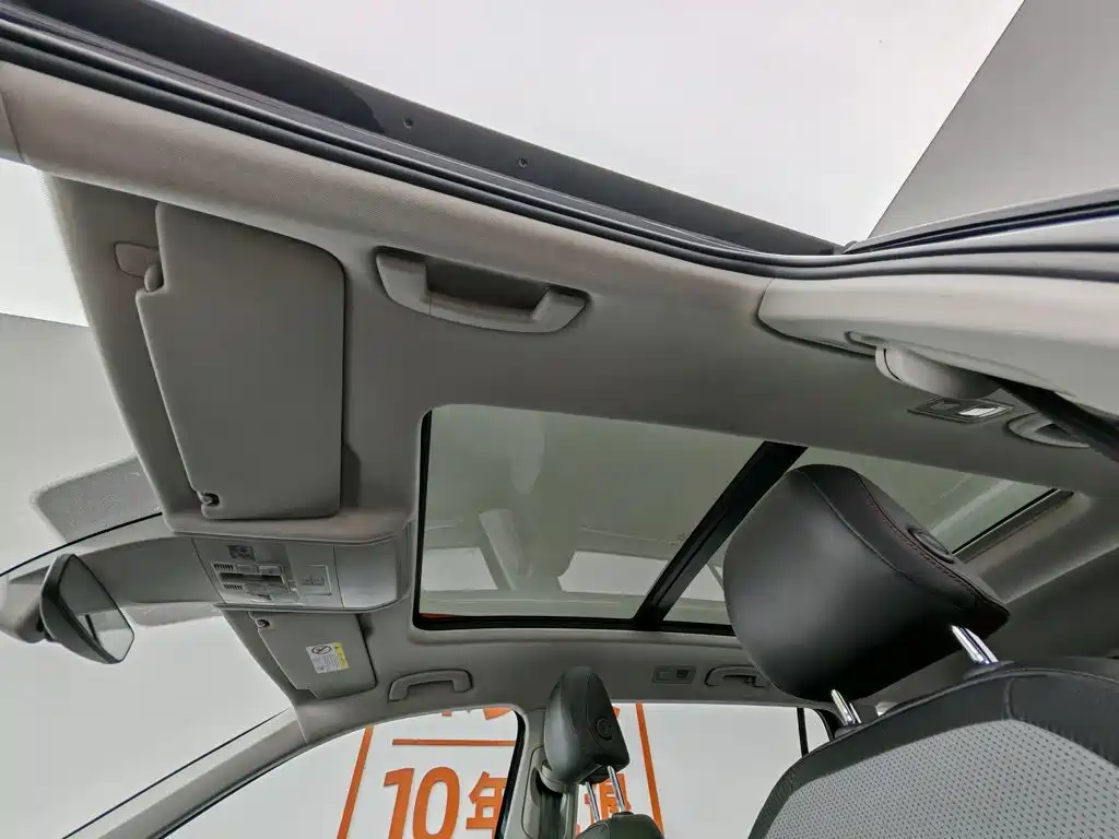 Volkswagen Tiguan L 2023 — фото 14