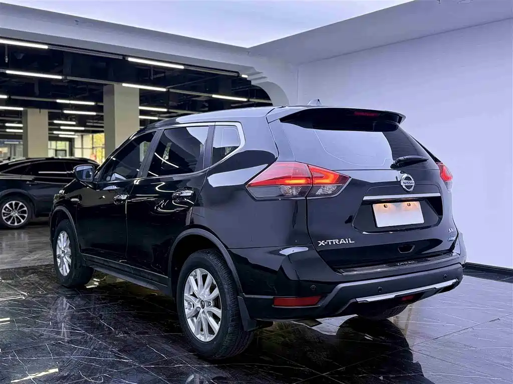 Nissan X-Trail 2018 — фото 16