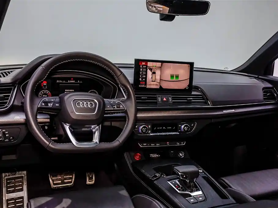 Audi Q5L 2024 — фото 13