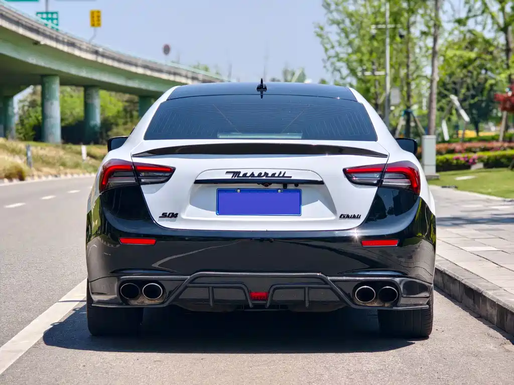 Maserati Ghibli 2015 — фото 4