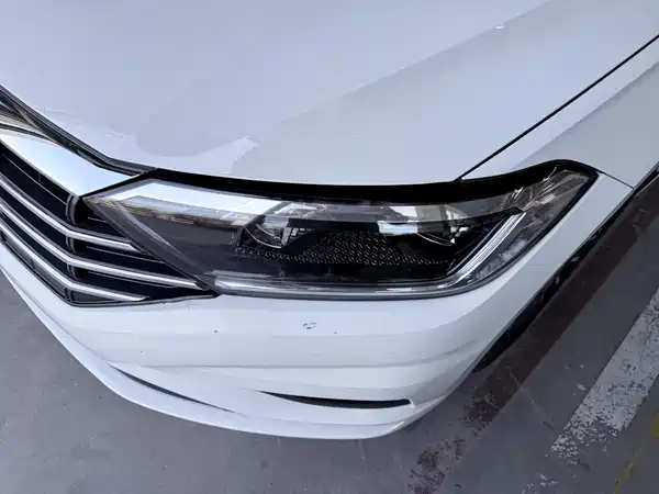 Volkswagen Sagitar 2021
